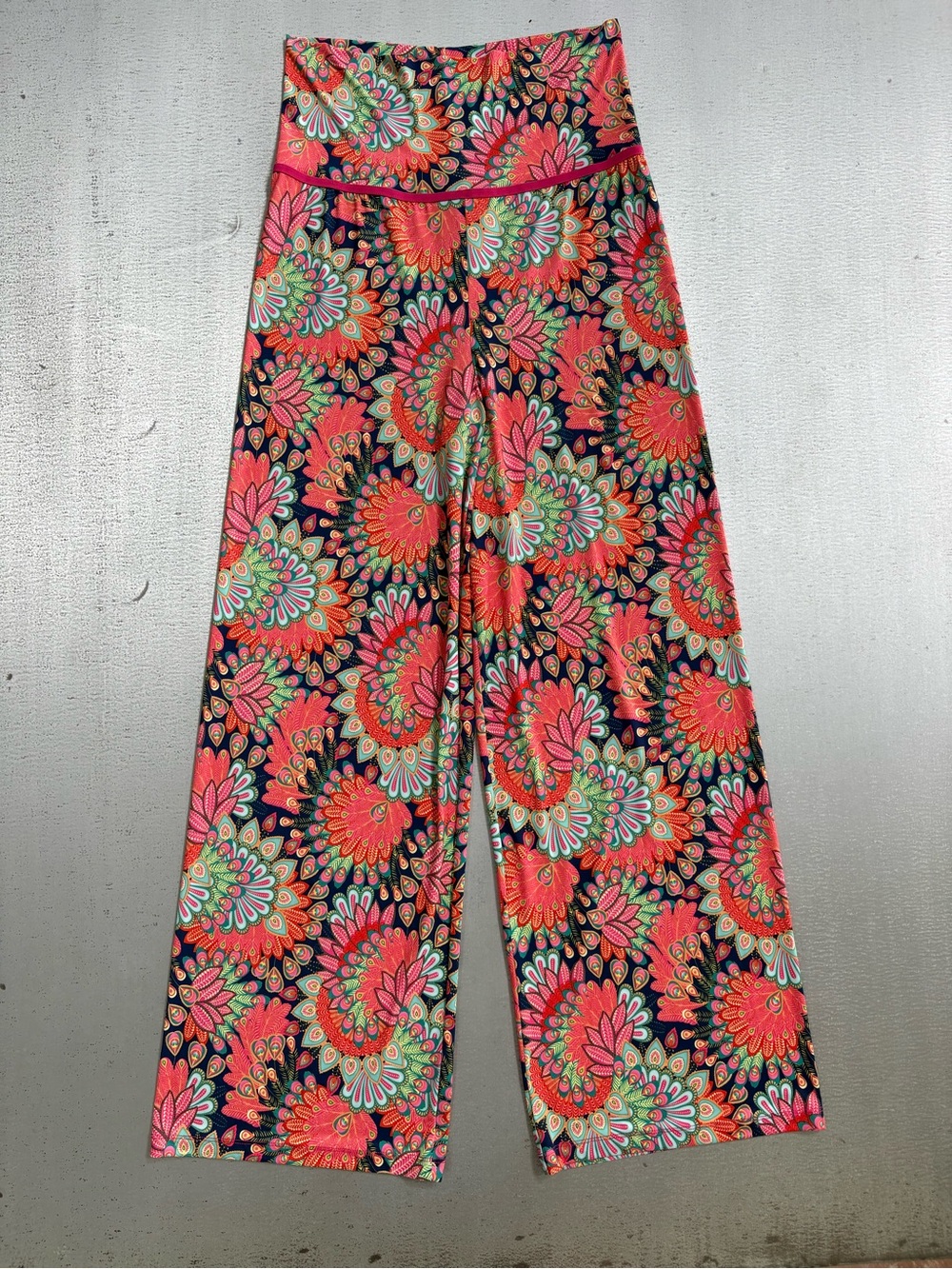 High-Rise Wide-Leg Floral Pants in Coral and Navy